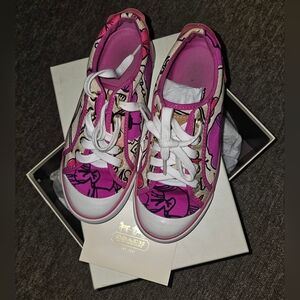 COACH~Barret Poppy Love Design Fuchsia Pink Patent Leather sneakers